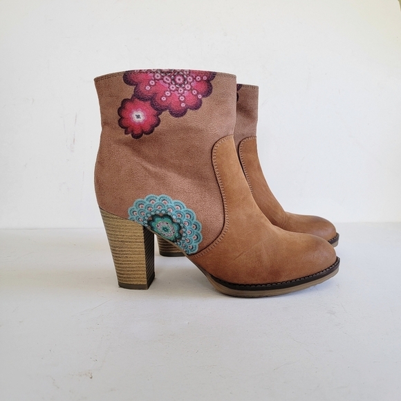 Desigual Shoes - Desigual Tan Suede Ankle Boots Size 41 US 10 Boho Pink Turquoise Floral Eclectic